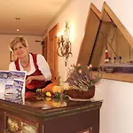 Lachmayr - Sommerkarte Inkludiert 3*